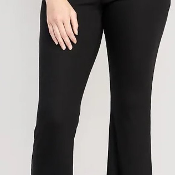 Mid-Rise UltraLite Foldover-Waist Flare Lounge Pants in MEDIUM TALL - Picture 2 of 4